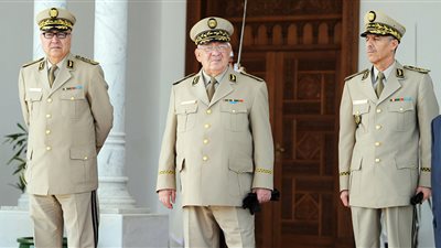 تشييع جثمان رئيس أركان الجيش الجزائري قايد صالح