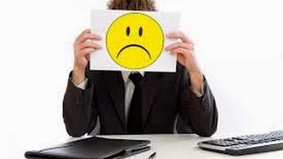 أستاذ طب نفسي: الشعب المصري بطبعه يميل للاكتئاب والتشاؤم (فيديو)