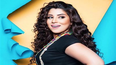 آيتن عامر تكشف عن بوستر وتفاصيل مسرحيتها الجديدة 