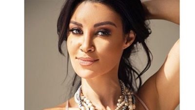 أروى جودة بإطلالة مميزة على غلاف مجلة elle العربية