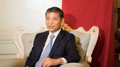 سفير الصين في القاهرة يكشف تفاصيل جديدة عن أزمة الإيجور (فيديو)