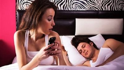 داعية يكشف قصة خيانة زوجة لزوجها على الهواء (فيديو)