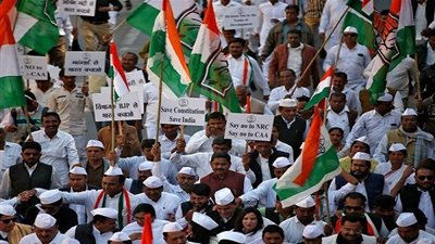 زعيم متشدد في الهند يدافع عن العمل 