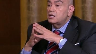 عماد أديب: أردوغان كان المسوق الأول للجماعة لدى أوباما