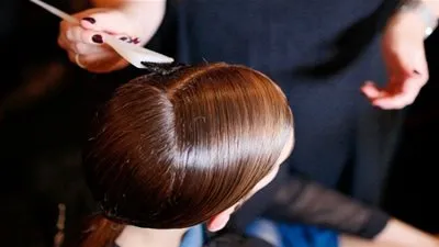 دراسات علمية: مصففو الشعر الأكثر عرضة لالتهابات الجلد