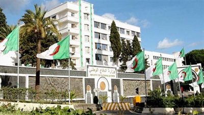 وزارة الدفاع الجزائرية تلقي القبض على إرهابيين اثنين
