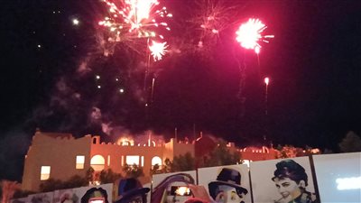 احتفالات رأس السنة تشعل المنتجعات السياحية بالبحر الأحمر (صور)