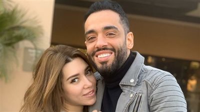 بحضن ورسالة رومانسية.. رامي جمال يوجه رسالة لزوجته بمناسبة عيد ميلادها 