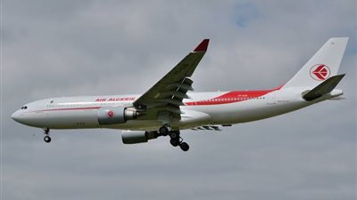 احتجاز طائرة 