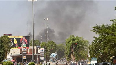 قتلى وجرحى في انفجار حافلة في بوركينا فاسو