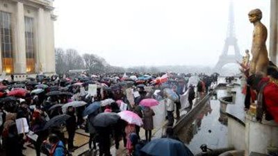 باريس: الآلاف يتظاهرون ضد إصلاح أنظمة التقاعد