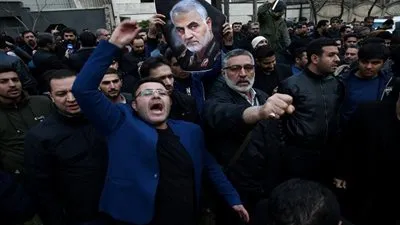 البرلمان العراقي يجتمع وسط دعوات لطرد القوات الأمريكية