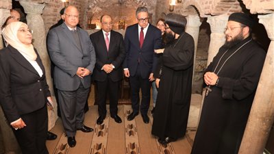وزيرا السياحة والتنمية المحلية يتفقدان مجمع الأديان (صور)