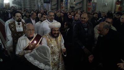 الأنبا بافلي يترأس قداس عيد الميلاد بالكنيسة المرقسية في الإسكندرية