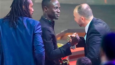  بالأرقام.. ماني يكسر عقدة صلاح ويعتلي عرش الأفضل إفريقيًا