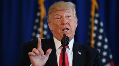 الرئيس الأمريكي يصف قاسم سليماني بأنه 