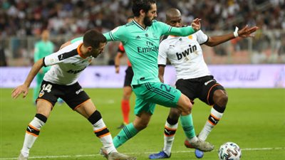 موعد مباراة ريال مدريد ضد الفائز من برشلونة وأتلتيكو مدريد في نهائي السوبر الإسباني