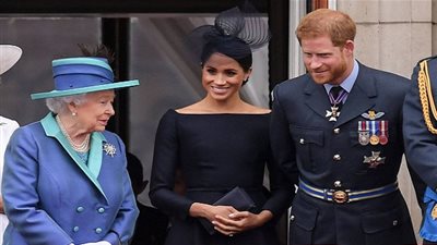 أول تعليق من الملكة إليزابيث على رحيل الأمير هاري عن العائلة الملكية