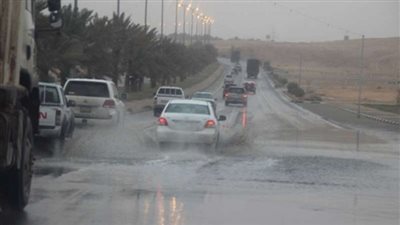 خبير أرصاد يؤكد استمرار الأمطار ويُحذر من الطقس السئ