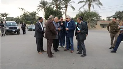 محافظ الجيزة يتابع أعمال شفط مياه الأمطار من الشوارع