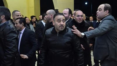 مجد القاسم يساند إيهاب توفيق في عزاء والده