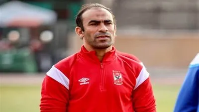 عبدالحفيظ يحسم تجديد رباعي الأهلي في جلسة بالجزيرة