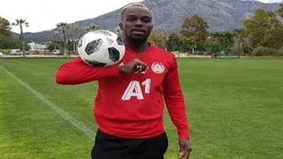 من هو علي سوي هدف الأهلي لتدعيم صفوفه في الميركاتو الشتوي؟