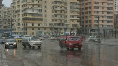 اضطراب الملاحة وسقوط أمطار.. تفاصيل حالة الطقس اليوم الثلاثاء 14/1/2020