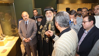 البابا تواضروس الثاني يزور متحف سوهاج القومي (صور)