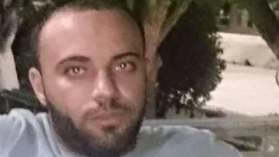 صديق سائق سيارة 