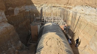 إنشاء خط للمياه المعالجة لرى المسطحات الخضراء بالقاهرة الجديدة