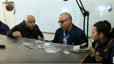 شاهد.. مراحل تعليم الطلاب داخل مدرسة 