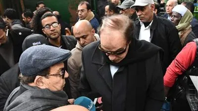 سمير صبري وعزت العلايلي أول الحاضرين لأداء صلاة الجنازة على الراحلة ماجدة صباحي (صور)