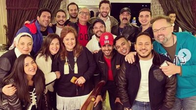 نجوم الفن يحتفلون بعيد ميلاد أحمد السبكي ودلال عبد العزيز (صور)