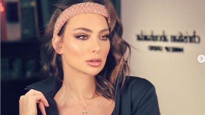 ستيفاني صليبا تتألق في أحدث ظهور لها مع سيرين عبدالنور