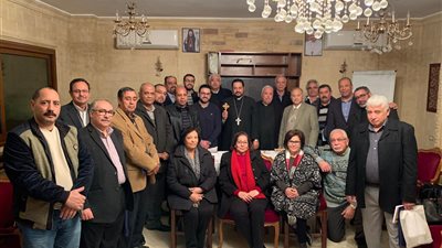 الأنبا باخوم يترأس اجتماع المجلس الرعوي بكوبري القبة (صور)