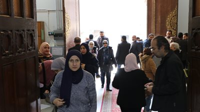 نقيب الأطباء يشارك في تأبين شهيدات حادث المنيا (صور)