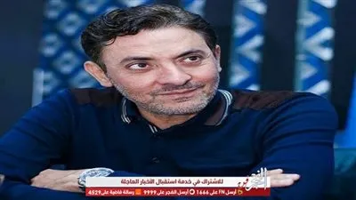 فتحي عبد الوهاب يتجاهل التسجيل مع الصحفيين في العرض الخاص لـ