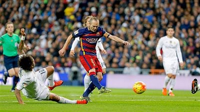 كيكي يطلب عودة الاسطورة إنييستا إلى صفوف برشلونة