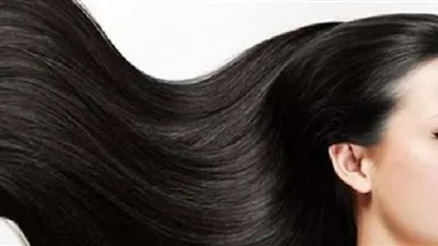 استشاري يكشف عن كارثة موجودة في كريمات فرد الشعر (فيديو)