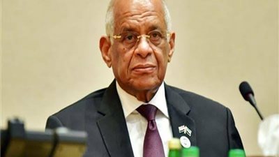 رئيس البرلمان يهنئ السيسي بعيد الشرطة وثورة يناير