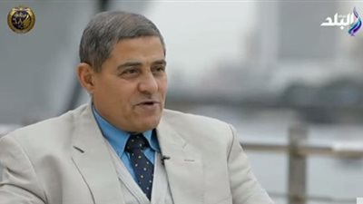 أول عابر للمانش بساق واحدة: ربنا عوضني بالسباحة (فيديو)