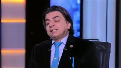 العميد السابق لمعهد القلب يقترح إطلاق مبادرة للوقاية من الموت المفاجىء