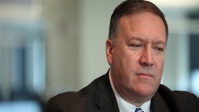 بومبو يتهم مراسل راديو بالكذب حول سلوكه بعد مقابلة