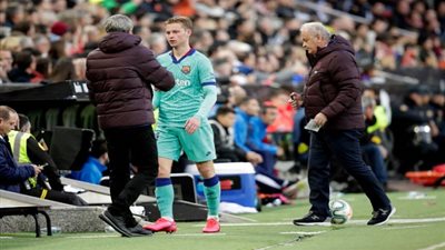 كيكي سيتين يفتح النار على نجوم برشلونة