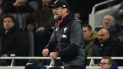 نجم ليفربول السابق يفتح النار على كلوب : شخص مُحبط وغير ذكي