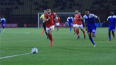 65 ألف مشجع.. نفاذ تذاكر مباراة الأهلي والهلال بدوري أبطال إفريقيا