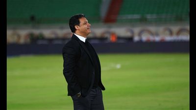 خاص| مباريات المصري في فبراير تضع مستقبل إيهاب جلال على كف عفريت