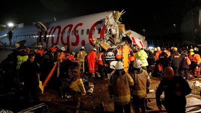 عاجل.. تركيا: قتيل واحد و157 جريحًا في تحطم طائرة بـ