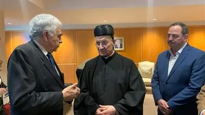 البطريرك الراعي يغادر مطار بيروت متوجها إلى روما (صور)